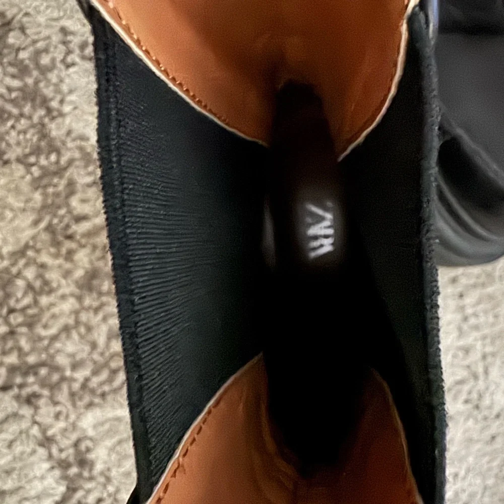 Zara Black Leather Chunky Boots - Picture 7 of 8